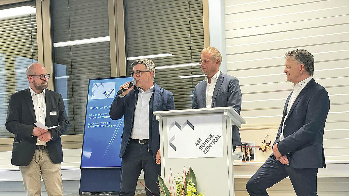 Thomas Stillhart interviewte Stadtrat Urs Koch, Peter Anderhub (Leiter Bildungszentrum AM Suisse Zentral) und Paul Furrer (Präsident Bildungszentrum AM Suisse Zentral).